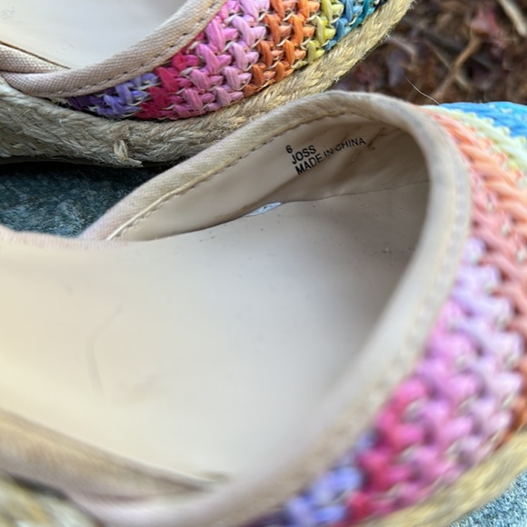 Lexi & Abbie Closed toe wedge espadrilles rainbow jute & beige. Size 6 - Picture 9 of 9